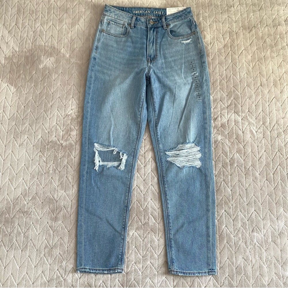 american eagle • ripped mom jeans | 2 - Picture 4 of 8